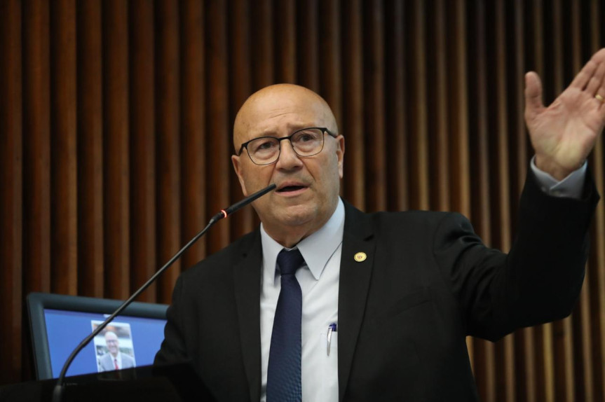 “Estamos propondo a formulação de um orçamento participativo no Paraná e todos estão convidados a colaborar”, destaca o deputado Luiz Claudio Romanelli (PSD).