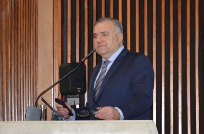 O deputado Ney Leprevost assina a proposta justamente com os deputados Delegado Jacovós (PL), Márcio Pacheco (Republicanos) e Mabel Canto (PSDB).