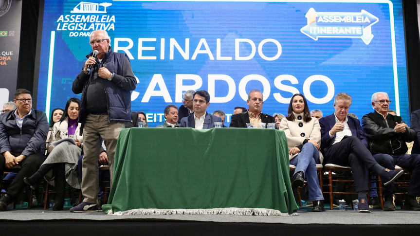 O prefeito de Castro, Reinaldo Cardoso, agradeceu o apoio da Assembleia Legislativa e entregou formalmente duas demandas prioritárias para a região.