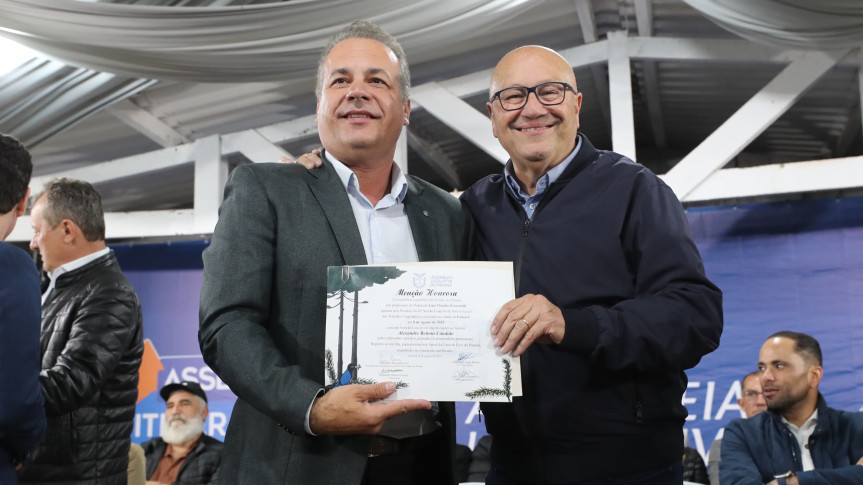 O deputado Luiz Claudio Romanelli (PSD) destacou a atuação de lideranças da região de Goioerê como exemplo de cidadania.