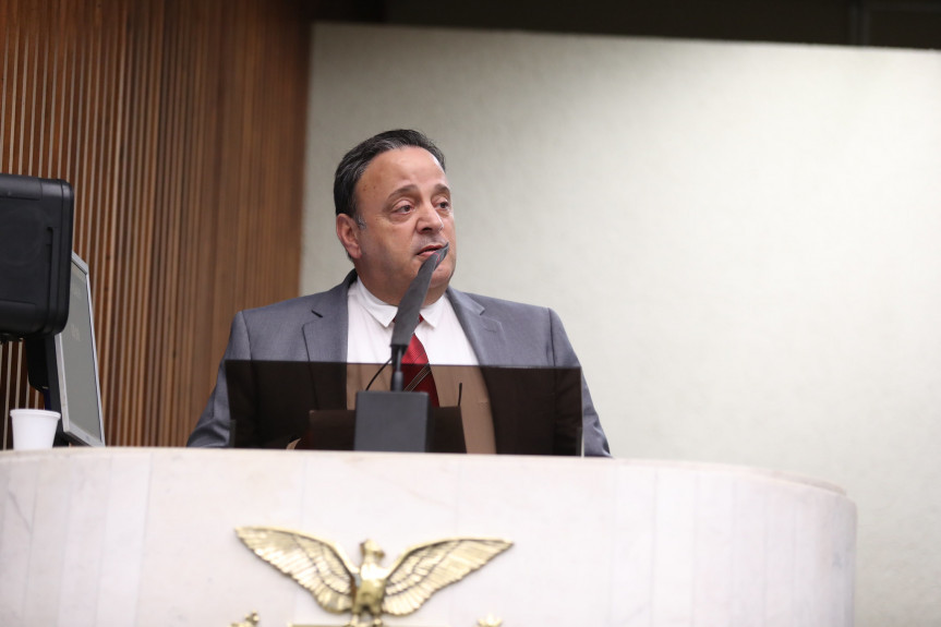 Deputado Hussein bakri (PSD), presidente da Comissão de Educação na Assembleia Legislativa do Paraná.