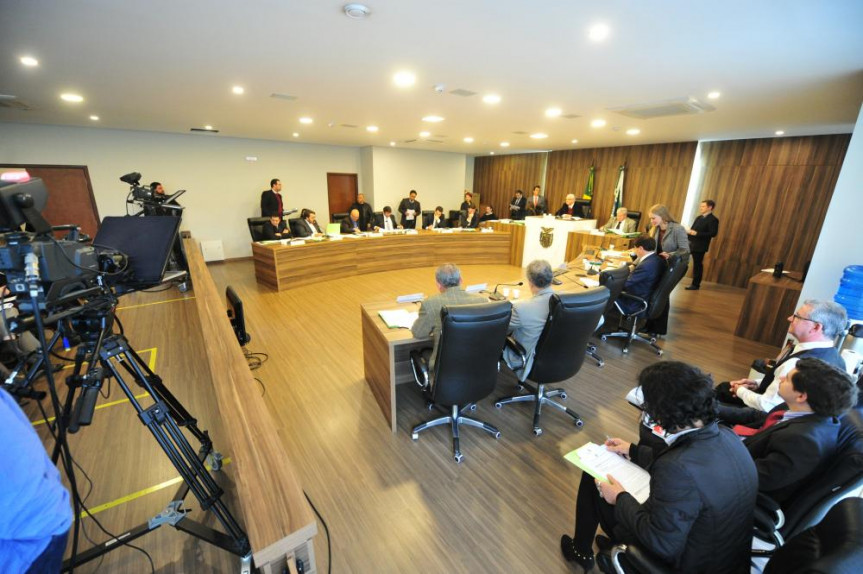 CCJ 15/08/2017.