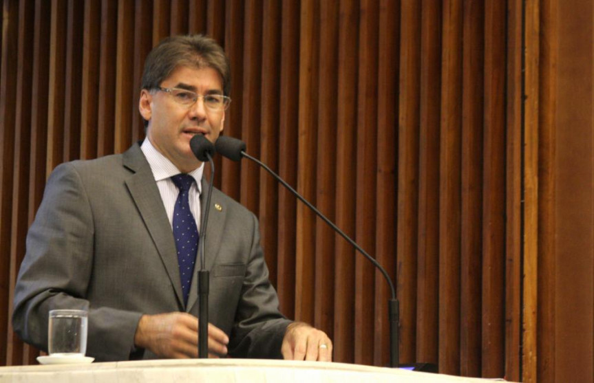 Deputado Leonaldo Paranhos (PSC).