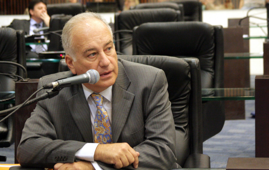 Deputado Luiz Eduardo Cheida (PMDB), autor do projeto que limita o volume de som em veículos.