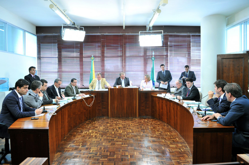 Reunião da Comissão de Constituição e Justiça (CCJ).