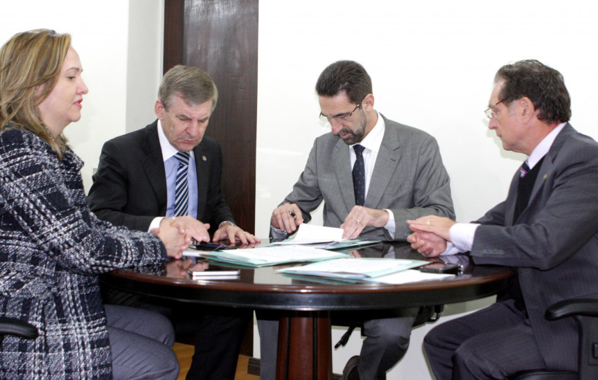 Reunião da Comissão de Finanças.