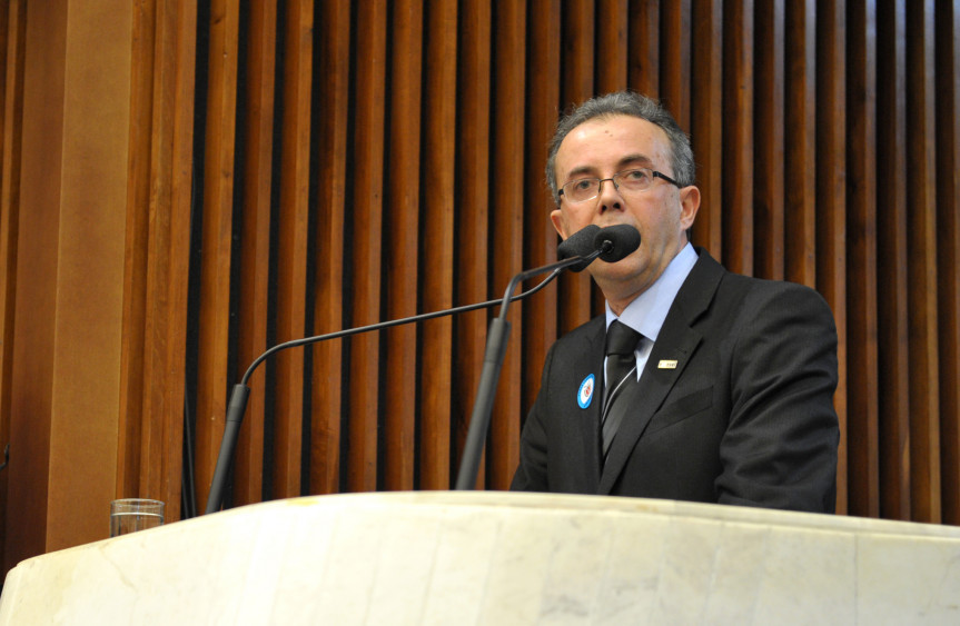 Diretor executivo da Abrasel, Luciano Ferreira Bartolomeu, fala sobre o projeto de lei 839/2011.