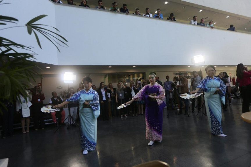 Bon Odori, a dança folclórica japonesa, também teve espaço no Comunicação e Arte na Alep.