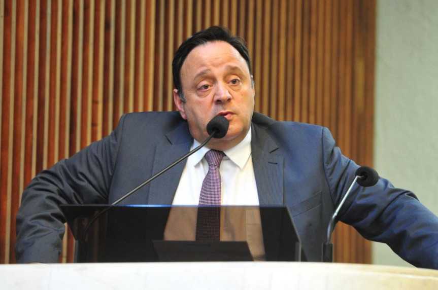 Deputado Hussein Bakri (PSD), presidente da Comissão de Educação. 