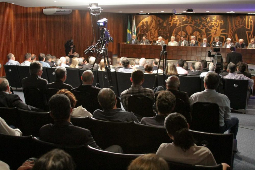 44 anos do Instituto Agronômico do Paraná - IAPAR 07/12/2016