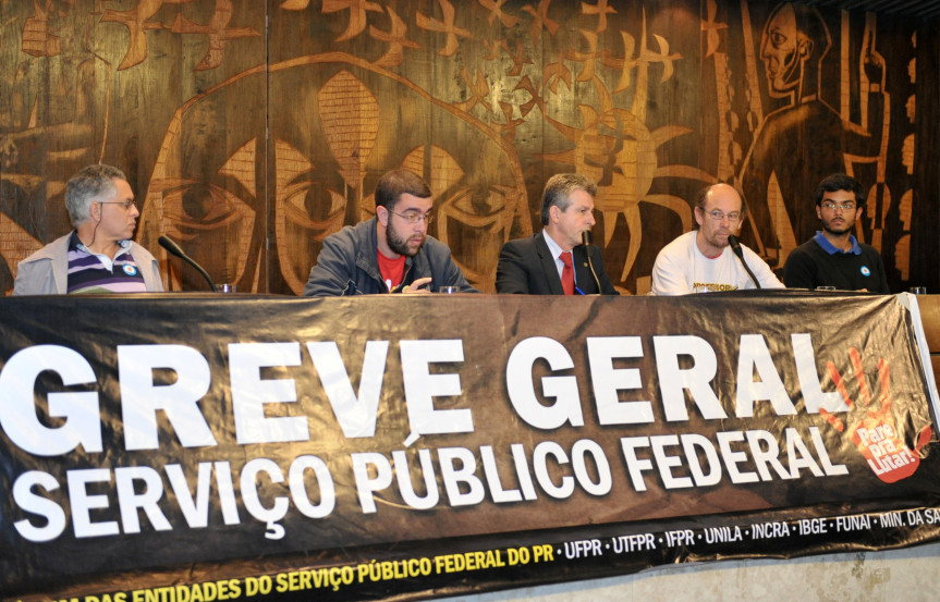 Audiência pública sobre a greve nas universidades federais.
