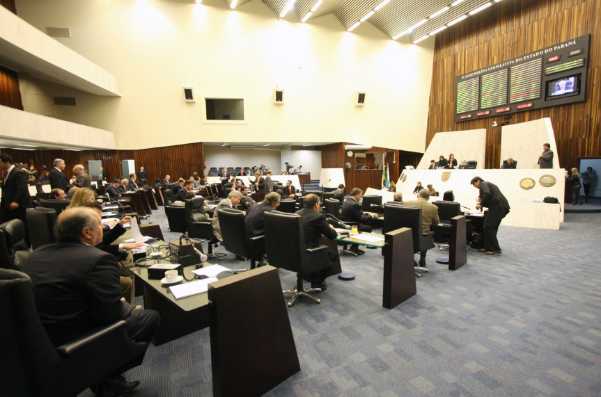 Sessão plenária de quarta-feira (16/11).
