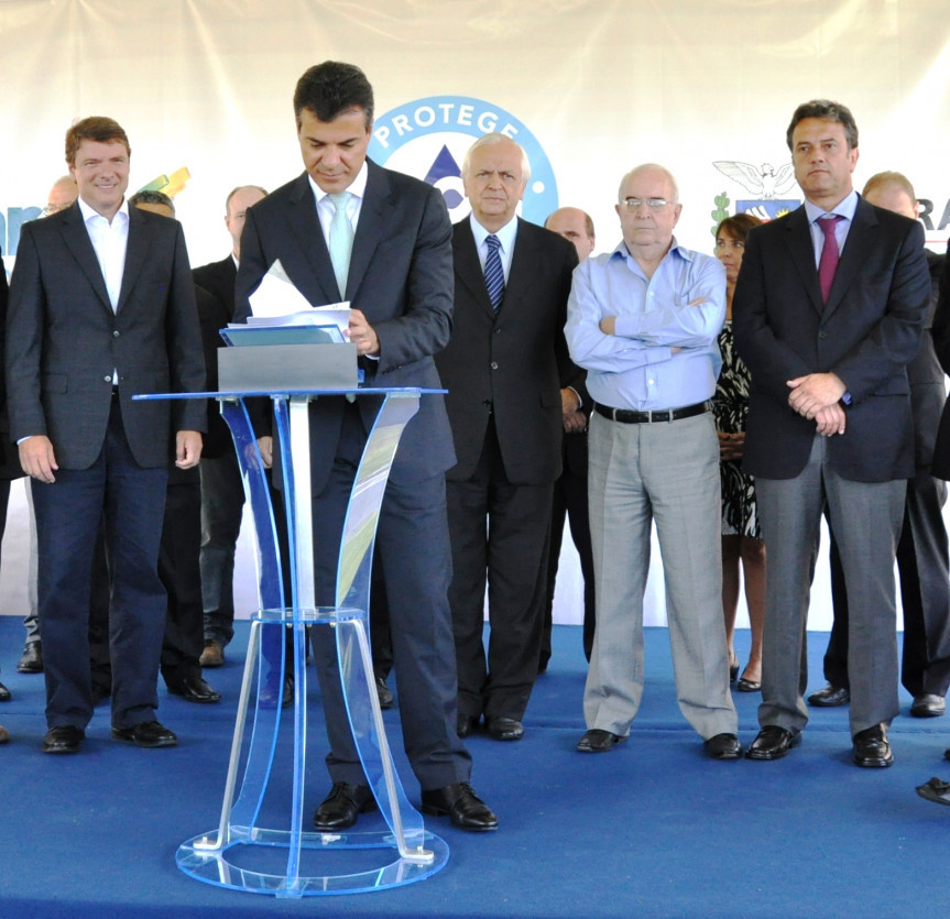 1º secretário da Assembleia, deputado Plauto Miró (DEM), acompanha solenidade de lançamento da pedra fundamental da expansão da Tetra Pak em Ponta Grossa. 