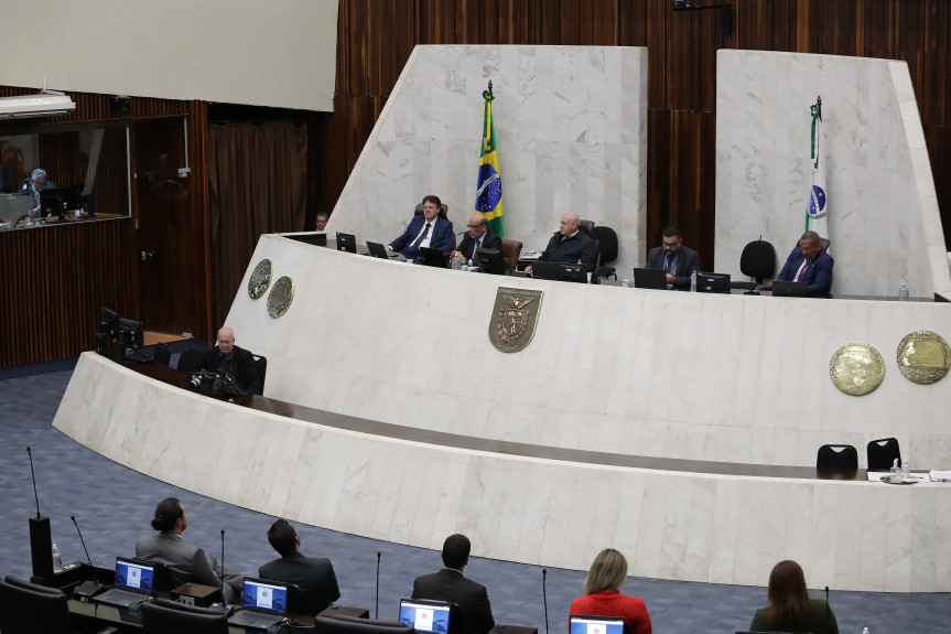 Secretário da Fazenda, Renê Garcia Junior, apresenta aos deputados o balanço do Governo referente ao segundo quadrimestre de 2022.