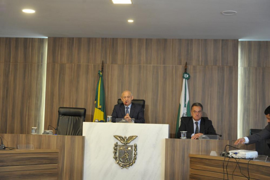 Presidente da Alep, Ademar Traiano (PSDB) e primeiro secretário da Alep, Plauto Miró Guimarães Filho (DEM).