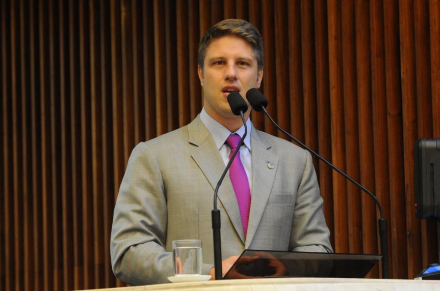 Deputado Requião Filho (PMDB). 