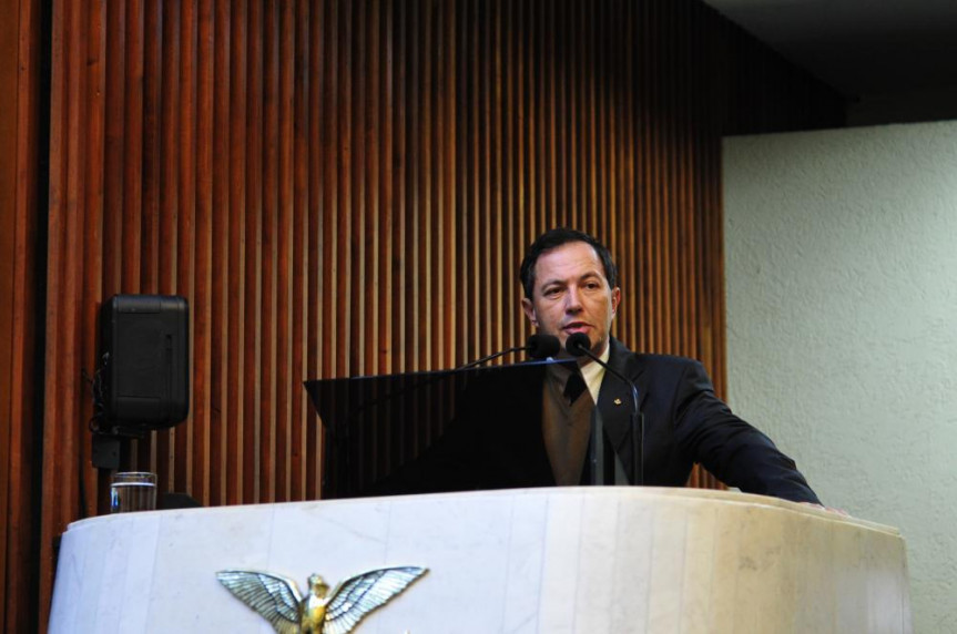 Grande expediente com a  apresentação de Reilly Algodoal sobre o Conselho de Desenvolvimento Territorial do Litoral Paranaense (Colit).