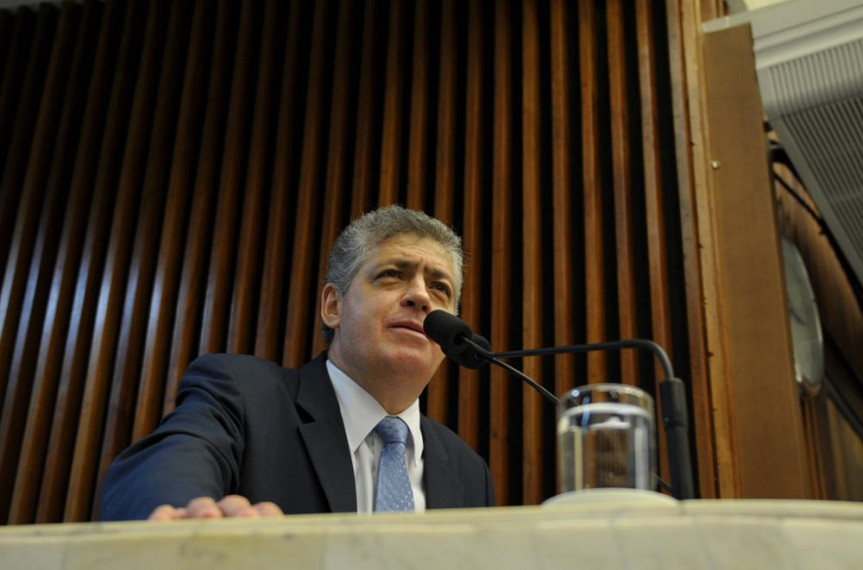 Deputado Péricles de Mello (PT).
