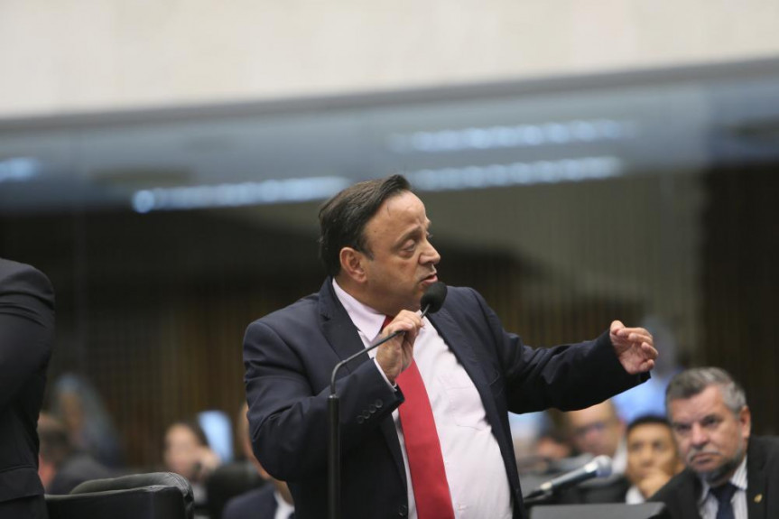 Homenagem acontece por iniciativa do deputado Hussein Bakri (PSD).