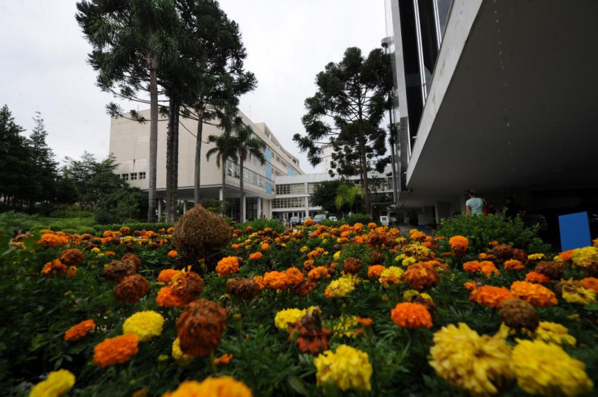 Fachada da Assembleia Legislativa do Paraná (Alep) 14/05/2016.