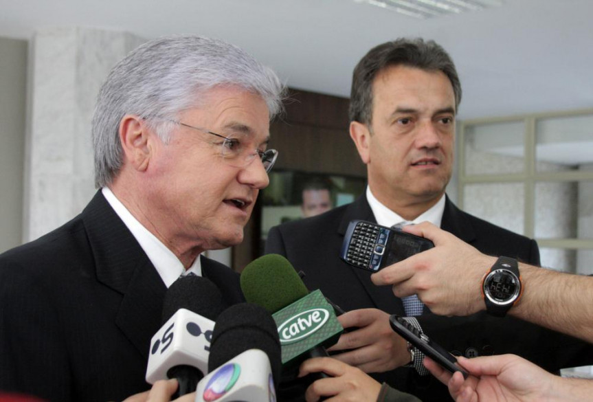 Presidente da Alep, deputado Valdir Rossoni (PSDB), ao lado do 1º secretário, deputado Plauto Miró (DEM).