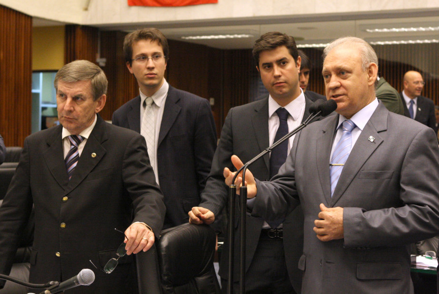 Líder do Governo, deputado Ademar Traiano (PSDB), defende o substitutivo geral ao projeto de lei nº 847/11, que cria a Adapar.
