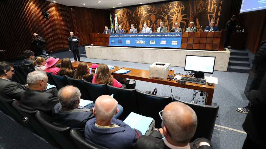 Audiência ocorreu no Plenarinho da Assembleia Legislativa na manhã desta terça-feira (10).