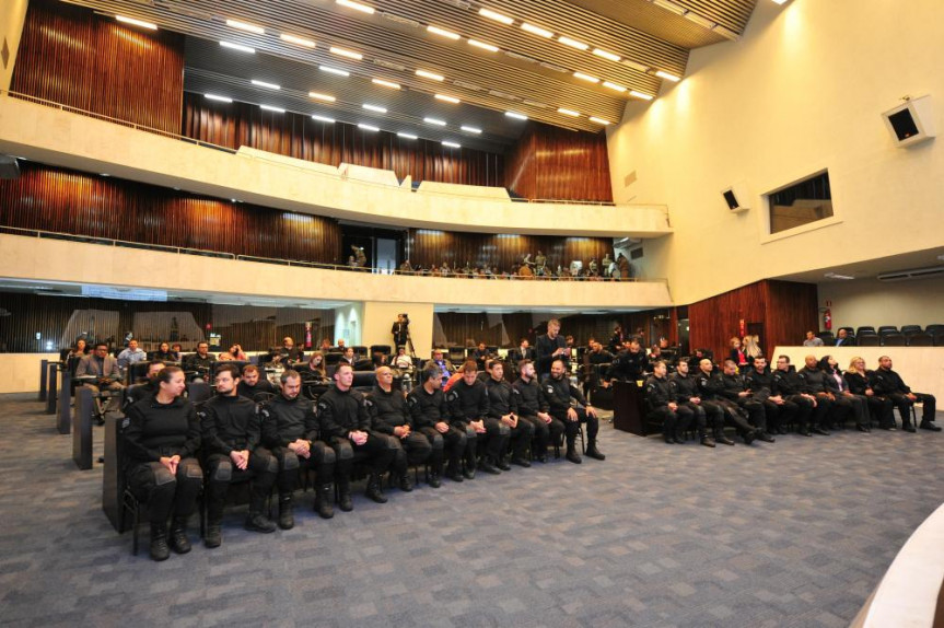  Sessão solene em homenagem ao Centro de Operações Policiais Especiais - COPE, da Polícia Civil do Paraná.