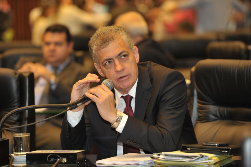 Deputado Péricles de Mello 
