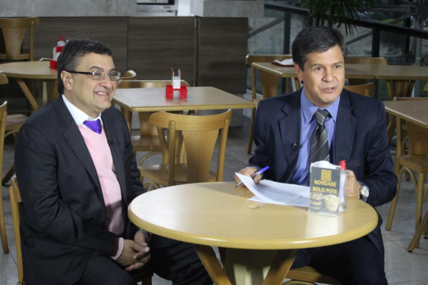 Deputado Michele Caputo (PSDB) é o entrevistado do programa Café com Política da TV Assembleia desta segunda-feira (08).