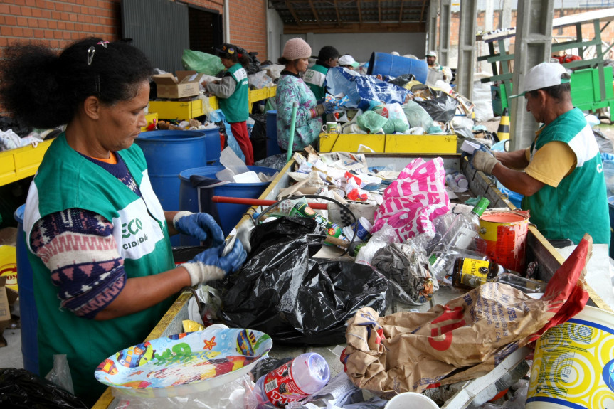 Semana da Reciclagem é destinada para a conscientização da população para a separação do lixo.