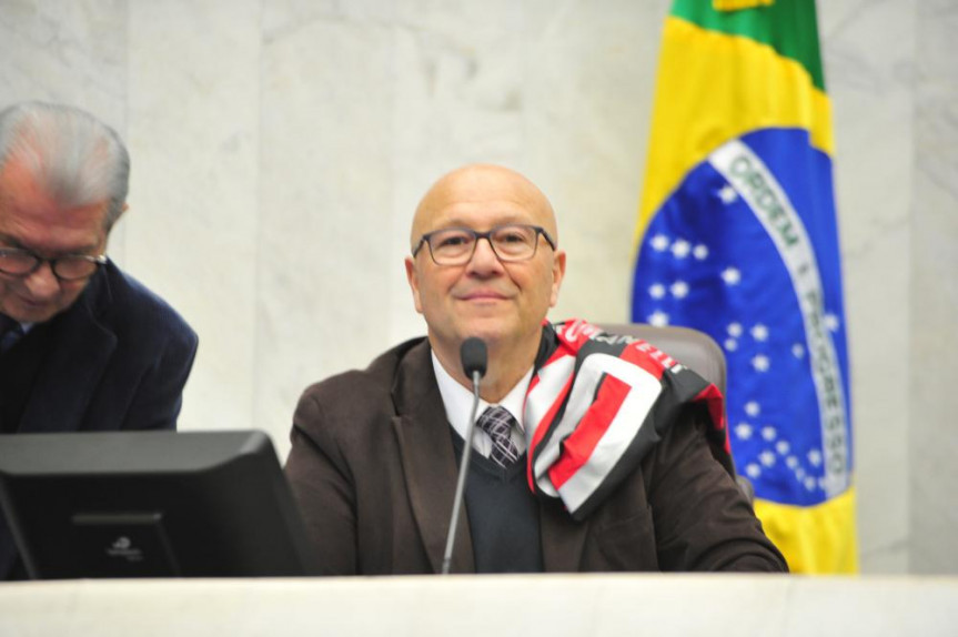 O deputado Luiz Claudio Romanelli vai propor sessão em homenagem ao time campeão da Copa do Brasil 2019.