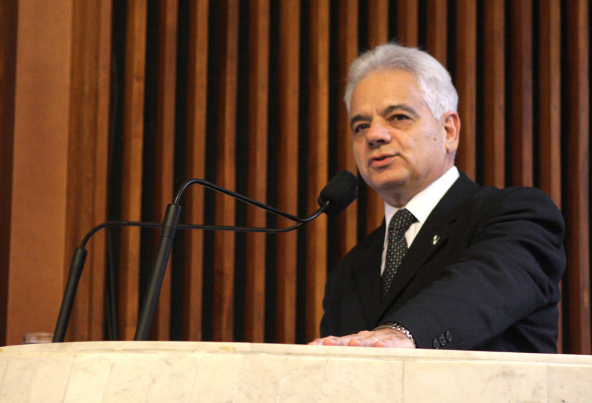Secretário de Estado da Ciência, Tecnologia e Ensino Superior, Alípio Santos Leal Neto.