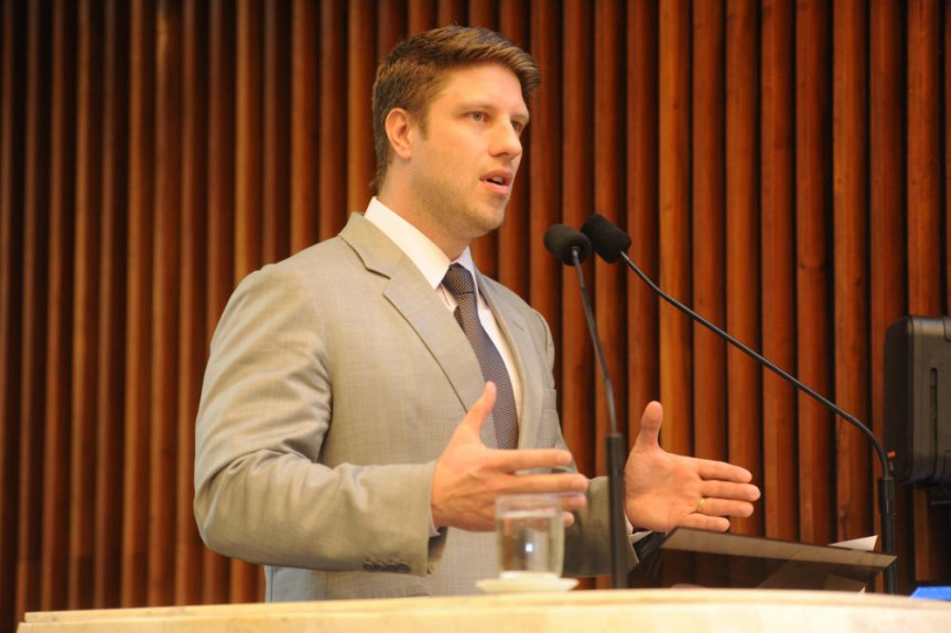 Deputado Requião Filho (PMDB). 