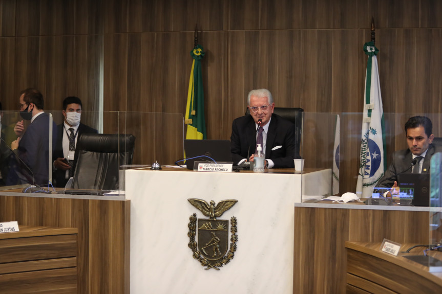 Deputado Nelson Justus (DEM) assume a presidência da Comissão de Constituição e Justiça (CCJ) da Assembleia Legislativa do Paraná.