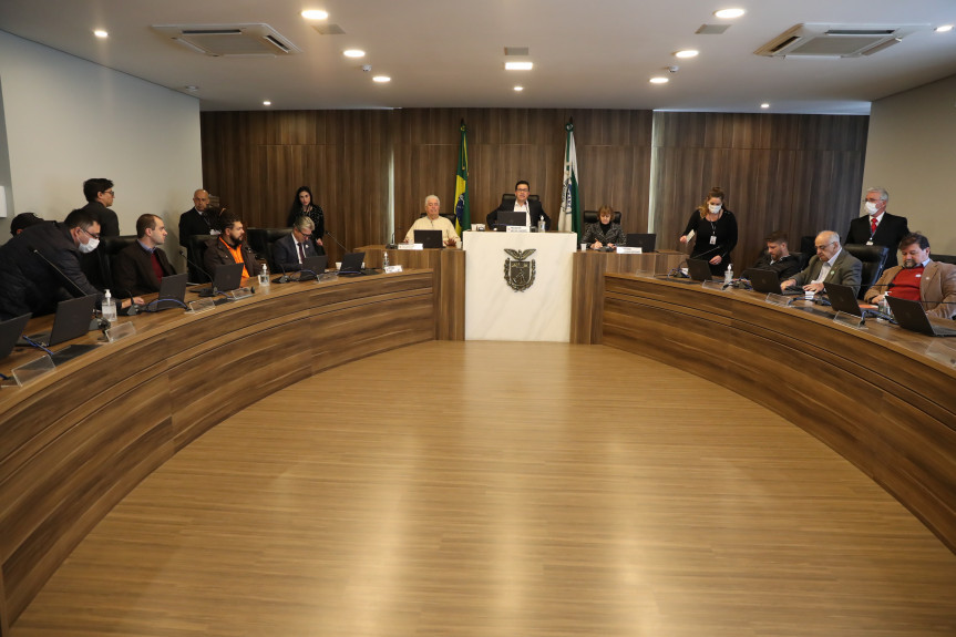 Mobilização paranaense contra a privatização da Petrobras é debatida em audiência pública.