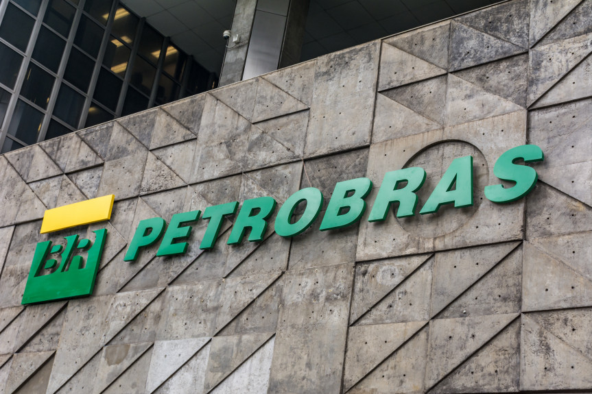 Audiência pública debate o pré-sal e a Petrobras no Paraná.