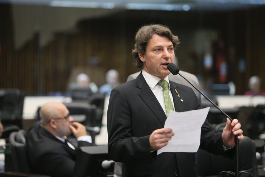 Deputado Anibelli Neto (MDB).