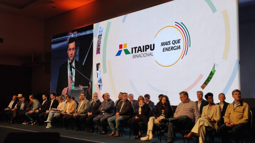 Deputado Corti participa de lançamento de programa da Itaipu Binacional.