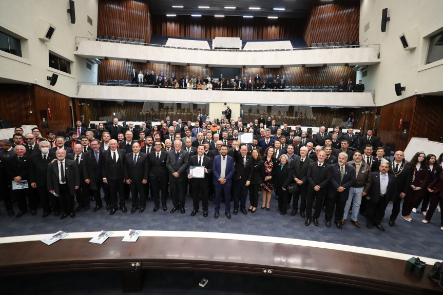 Assembleia celebra os 200 anos da entidade maçônica Grande Oriente do Brasil.