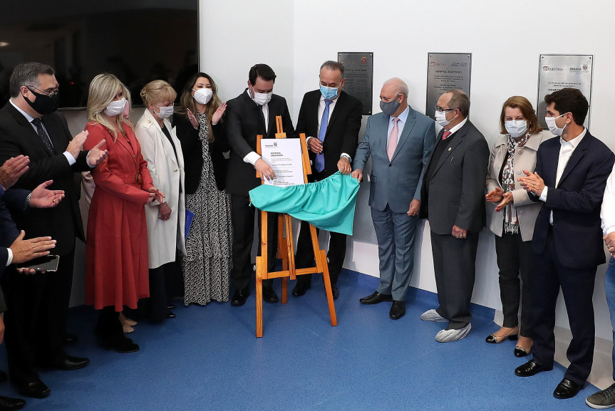 Com a doação de recursos destinados pela Assembleia Legislativa do Paraná, o Hospital Erastinho foi inaugurado em Curitiba.
