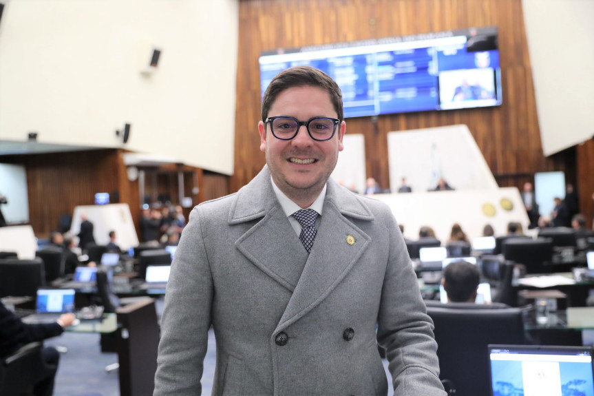 A Lei nº 21.591, que conferiu a honraria à cidade, foi proposta pelo deputado estadual Matheus Vermelho (PP).