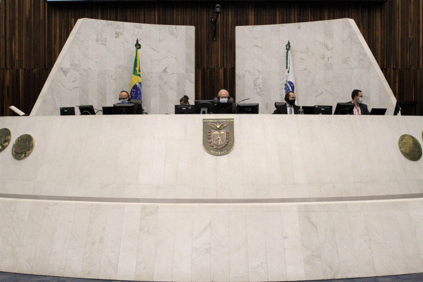 Sessão plenária da Assembleia Legislativa desta quarta-feira (08) retomou a discussão do projeto de lei que prevê a doação de bicicletas apreendidas.