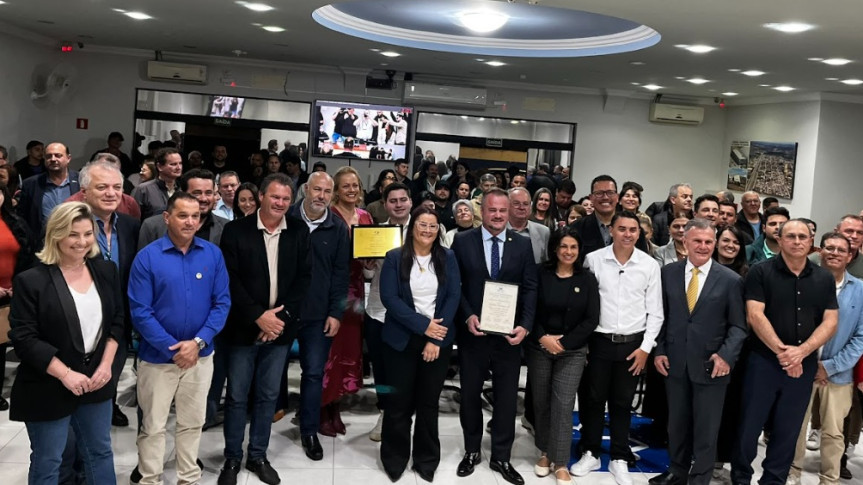 O evento reuniu autoridades, familiares, amigos, moradores da cidade, além de prefeitos e vereadores de municípios vizinhos.