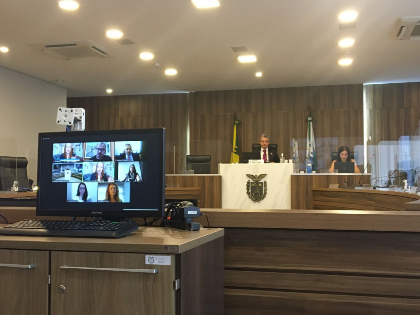 Audiência Pública debateu projeto de lei que combate à violência contra as mulheres e a comunidade LGBTI+ em estabelecimentos desportivos no Paraná.