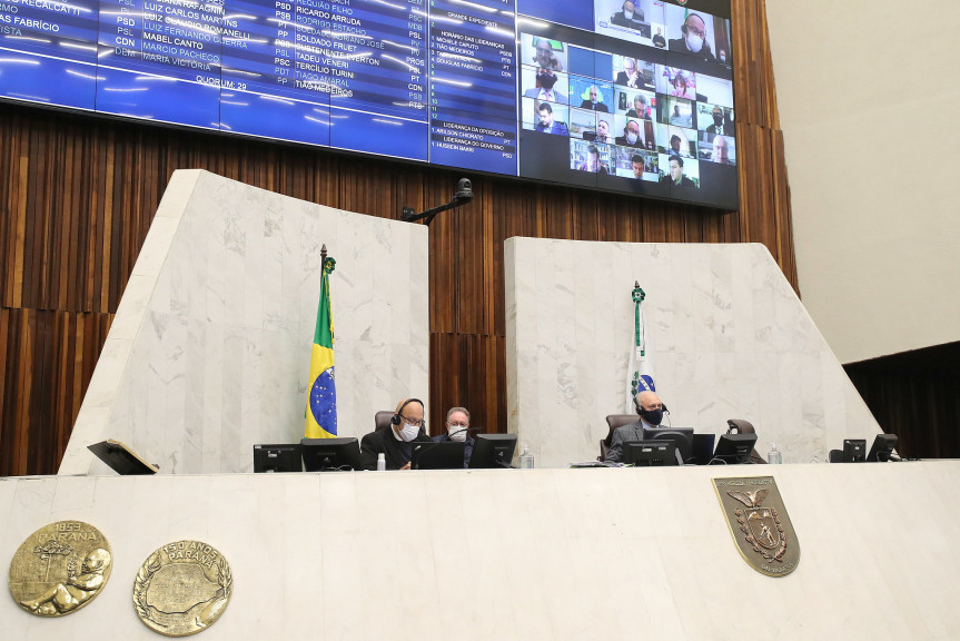 Presidente da Assembleia, deputado Ademar Traiano (PSDB), anuncia a criação de um grupo de trabalho terá a missão de buscar o consenso para atualização das tabelas proposta nos projetos do Tribunal de Justiça.