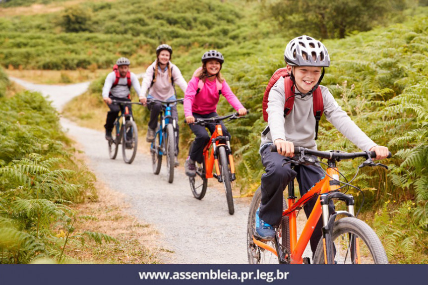 Além da lei 20.354/2020 que promove o uso de bicicleta em atividades turísticas, 10 circuitos foram criados em diversas regiões do Paraná.