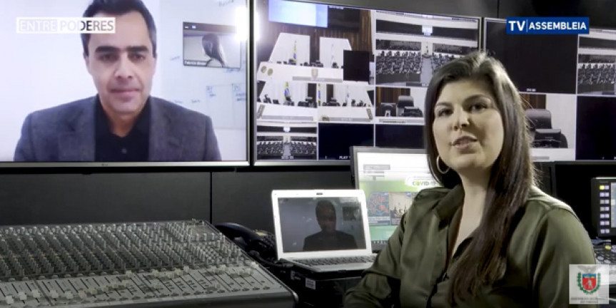O programa Entre Poderes da TV Assembleia conversou com o diretor-geral da SEED, Glaucio Dias, que falou sobre os preparativos de retorno às aulas no estado.