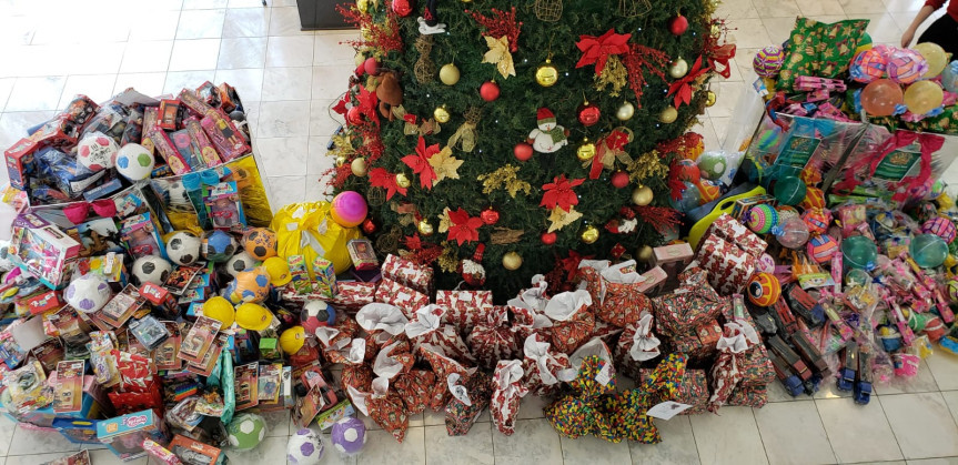 Dia D da Campanha de Natal da Assembleia tem grande volume de doações, solidariedade e música.