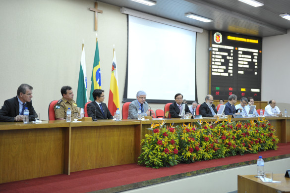Rossoni participa de lançamento oficial da parceria entre a TV Sinal e a TV Câmara de Maringá